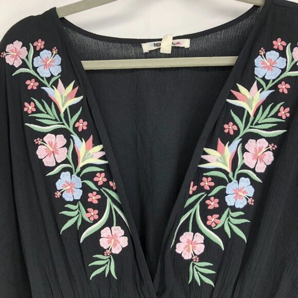 NWT Miken Swim Black Beach Bathing Suit Cover-Up Tunic w/ Floral Embroidery M - Picture 4 of 16
